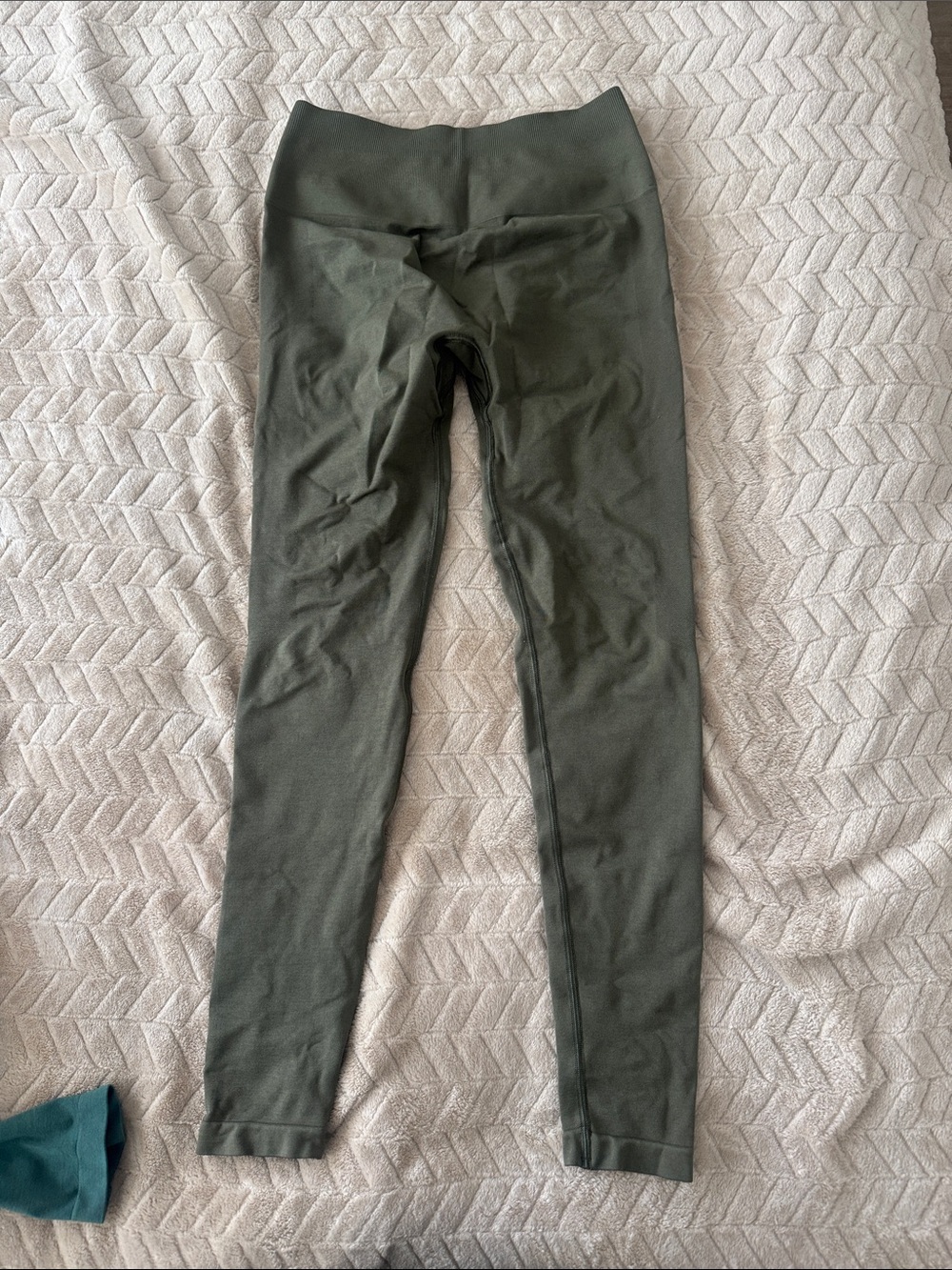 Alphalete Olive Green High-Rise Leggings